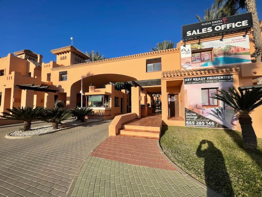 Casa Estrellita - Lovely Beachside 3 Bedroom Duplex Flat لوس الكاثاريس المظهر الخارجي الصورة
