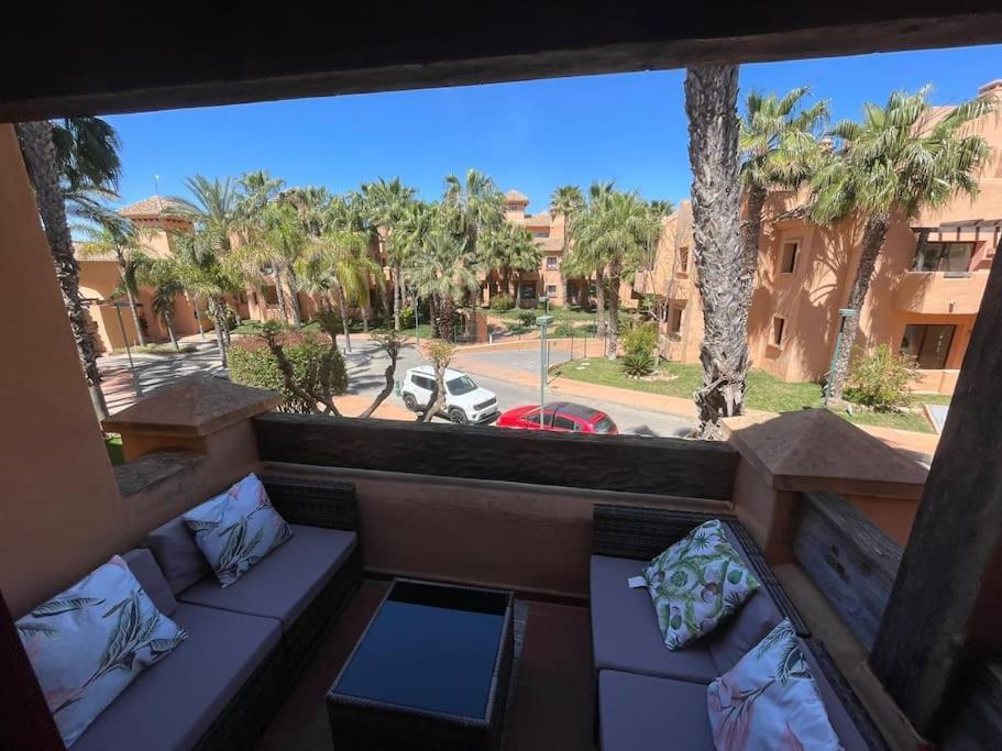 Casa Estrellita - Lovely Beachside 3 Bedroom Duplex Flat لوس الكاثاريس المظهر الخارجي الصورة