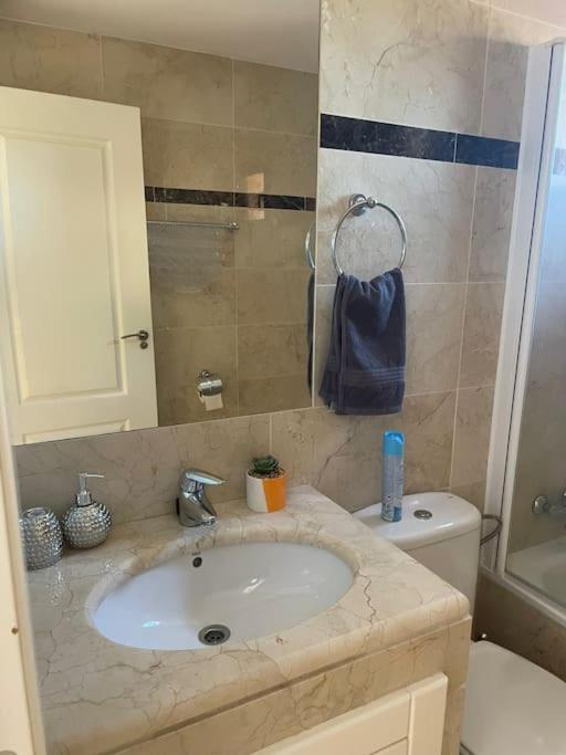 Casa Estrellita - Lovely Beachside 3 Bedroom Duplex Flat لوس الكاثاريس المظهر الخارجي الصورة